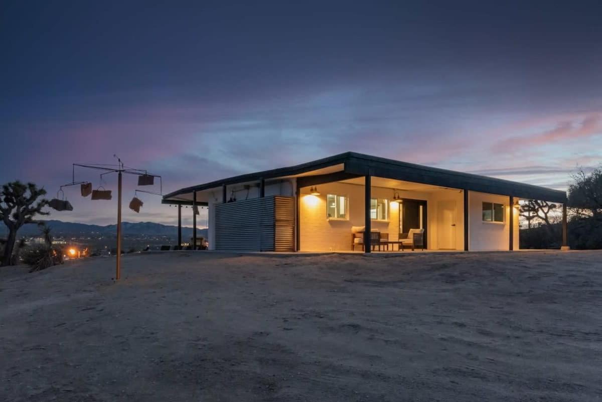 Kinetic House-Joshua Trees Sculptures Cowboy Pool Villa Yucca Valley Exterior photo