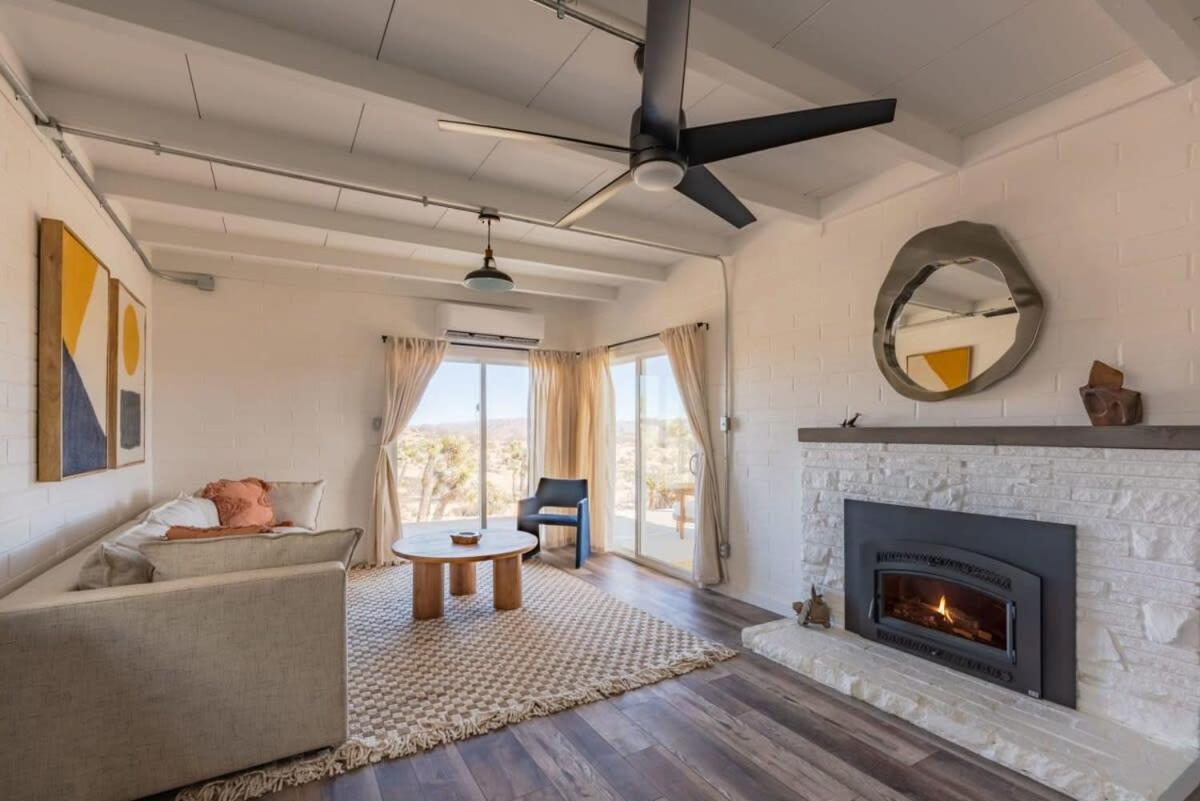 Kinetic House-Joshua Trees Sculptures Cowboy Pool Villa Yucca Valley Exterior photo